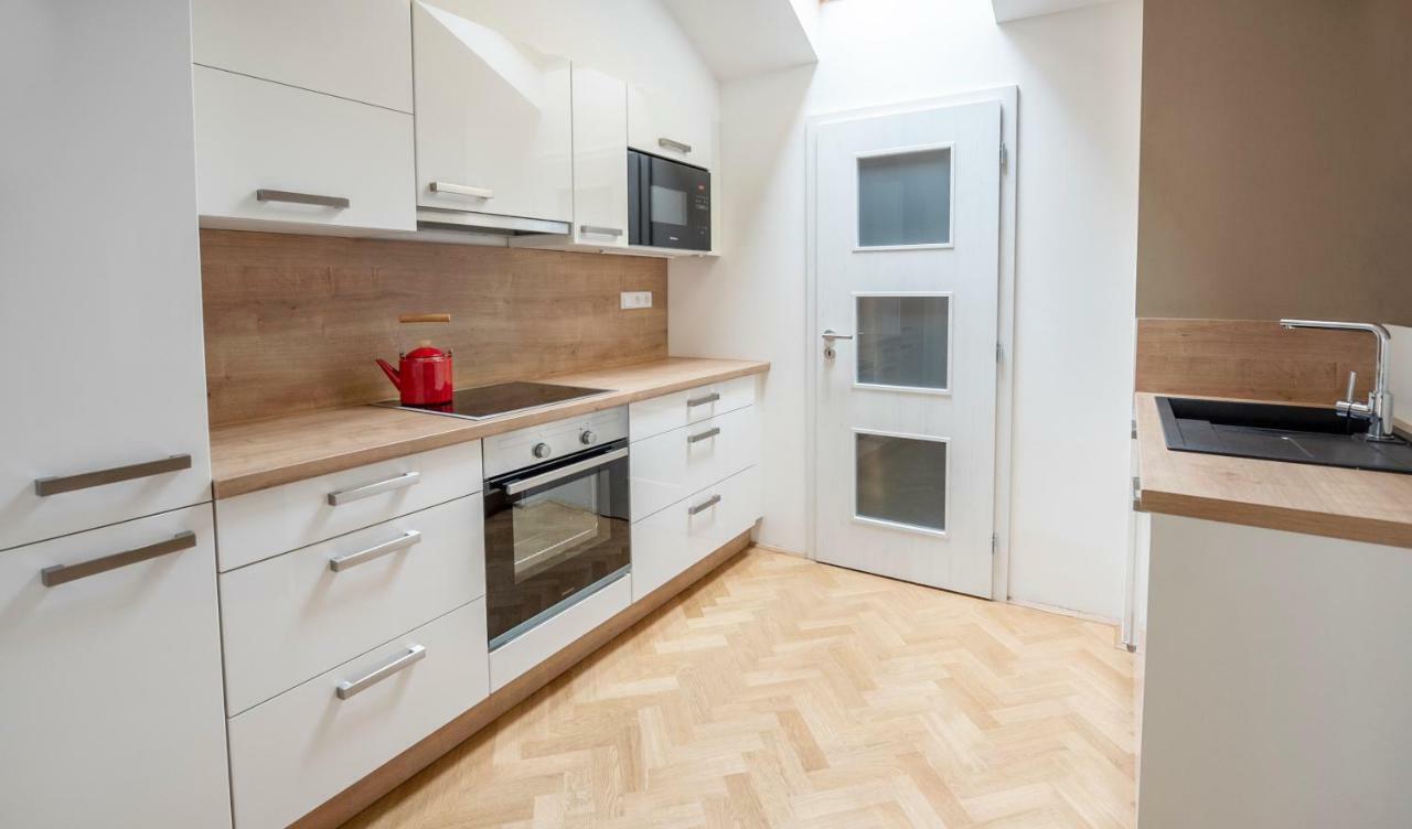 Letna Garden Suites Praga Exterior foto